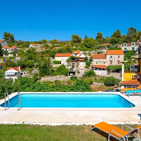 Villa Garden Splitska