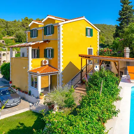 Garden Villa Splitska