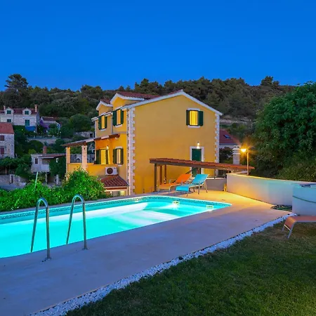 Garden Villa Splitska