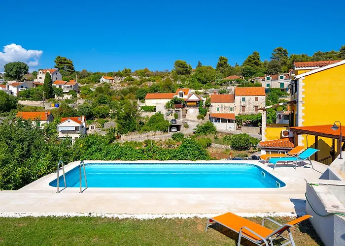 Villa Garden Splitska